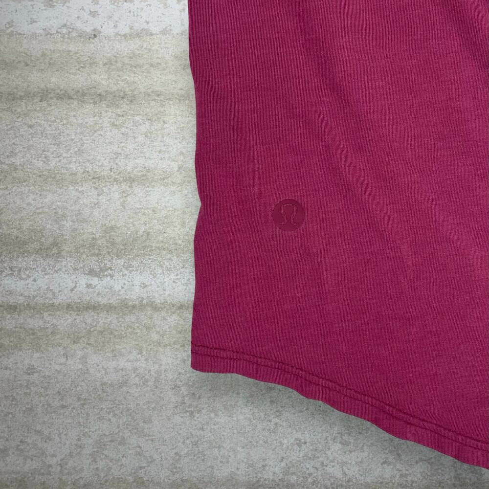 Vintage Y2K Lululemon Racerback Tank Top Size 8 Raspberry Red Subtle Logo - Picture 3 of 3